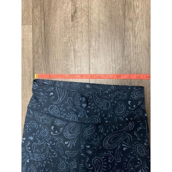 Sweaty Betty Leggings Size Small Zero Gravity Crop Paisley Compression - Picture 2 of 5